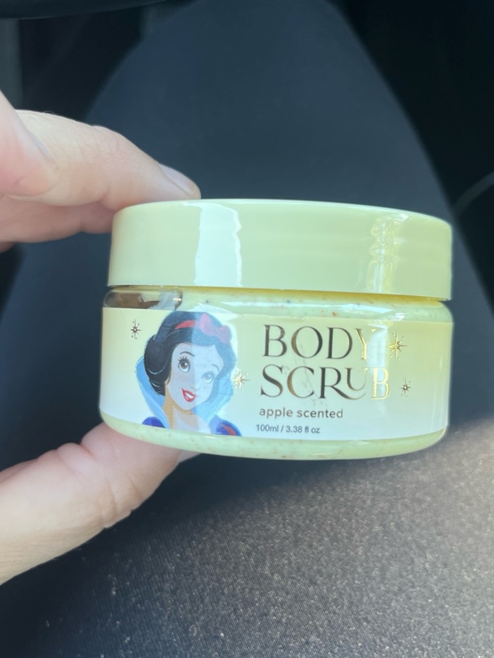 Disney Apple Scented Body Scrub - Pale Yellow